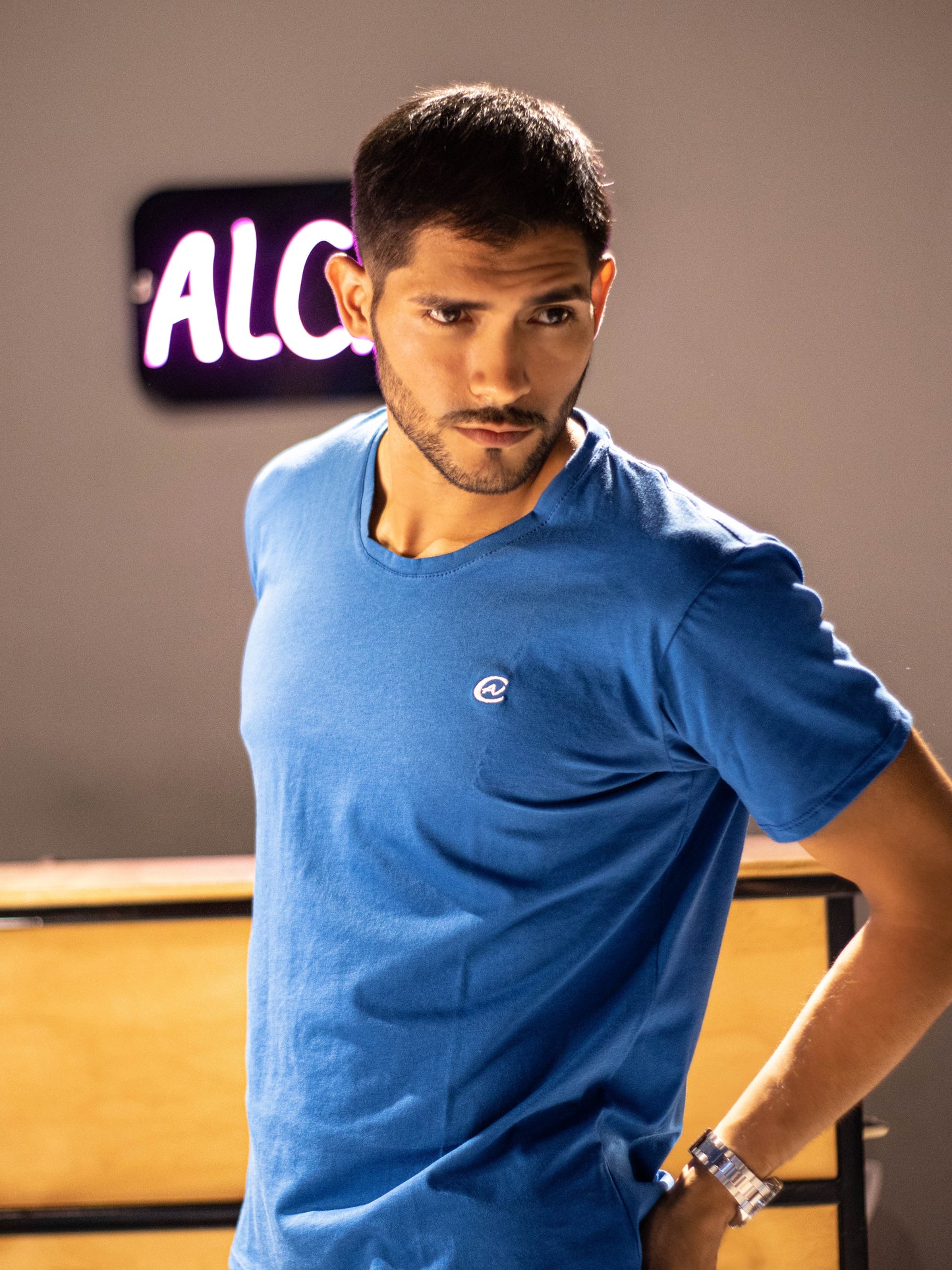 CAMISETA AZUL REY