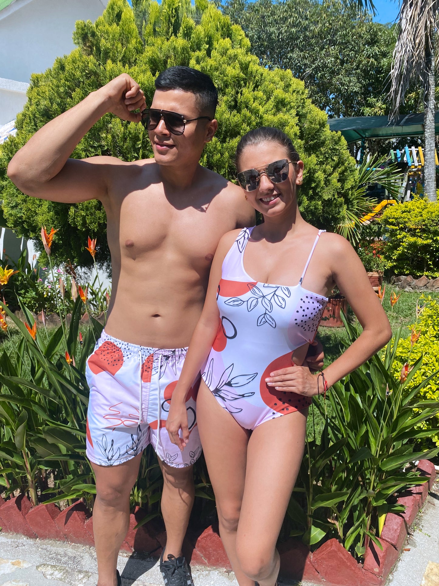 ESTAMPADO TROPICAL NEUTRO