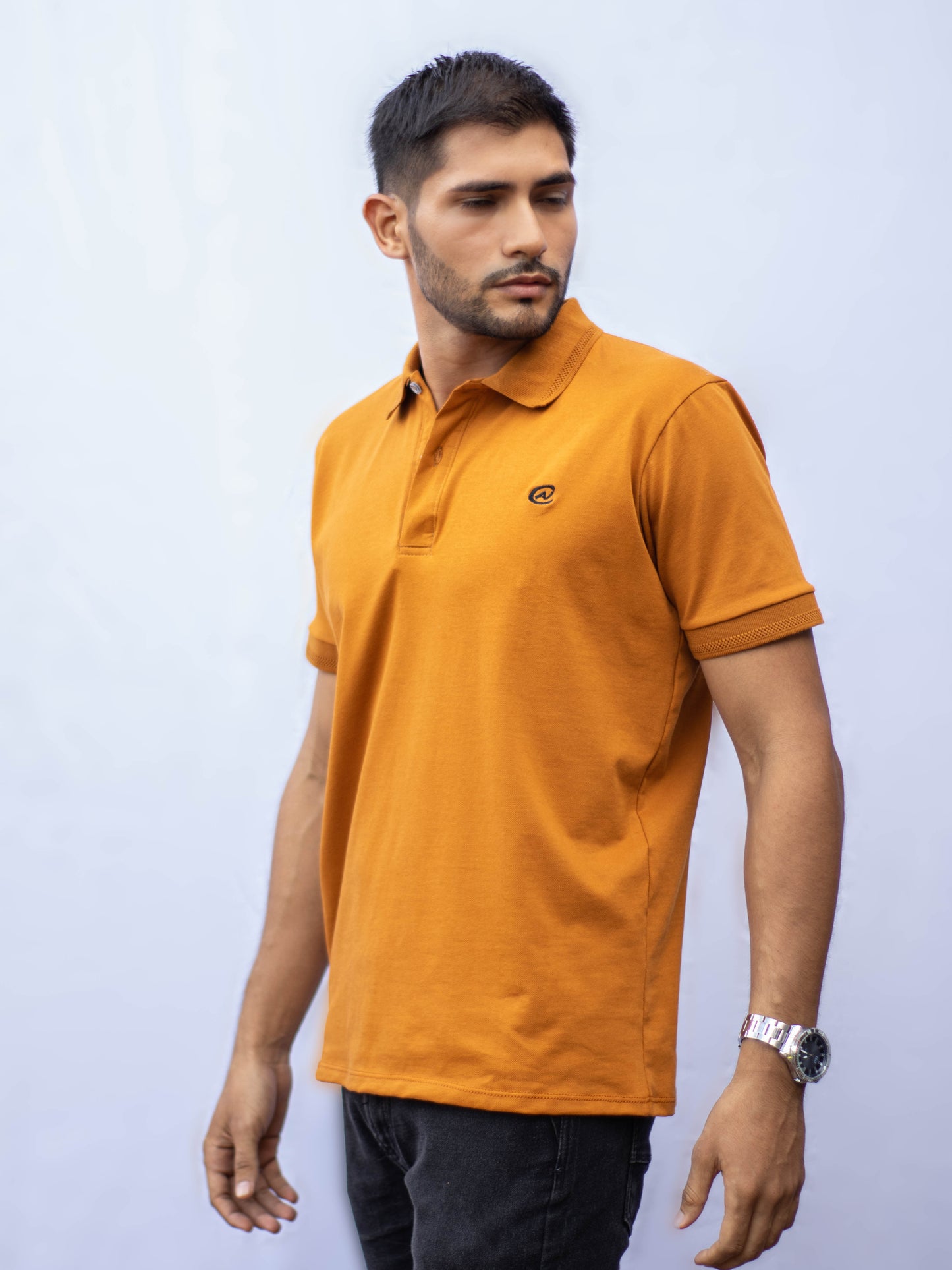 Camisa tipo polo online color mostaza