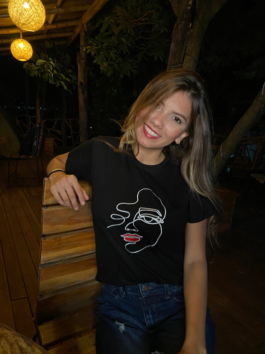 CAMISETA NEGRA